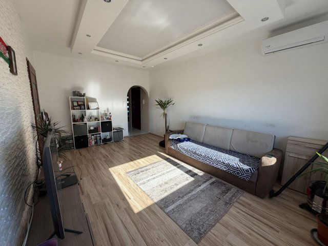 Eladó panellakás, Debrecenben 69.9 M Ft, 4 szobás