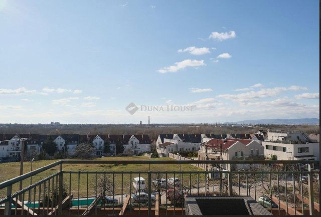 Eladó téglalakás, Budapesten, XVI. kerületben 180 M Ft, 3 szobás