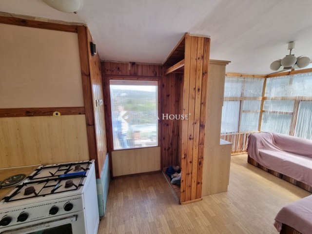 Eladó nyaraló, Pákozdon 29.9 M Ft, 2 szobás