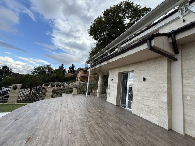 Eladó családi ház, Budapesten, II. kerületben 320 M Ft, 7 szobás