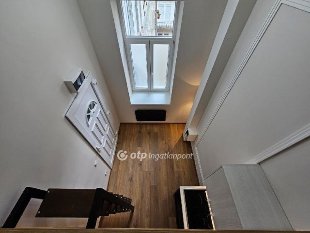 Eladó téglalakás, Budapesten, VII. kerületben 39.9 M Ft