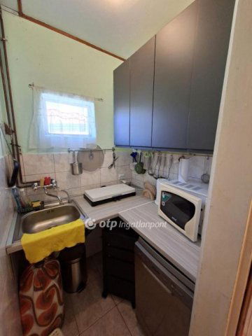 Eladó családi ház, Gárdonyban 64.9 M Ft, 2+4 szobás