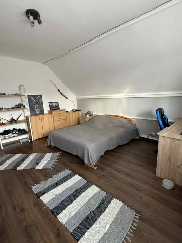 Eladó családi ház, Balatonkeresztúron 125 M Ft, 7 szobás