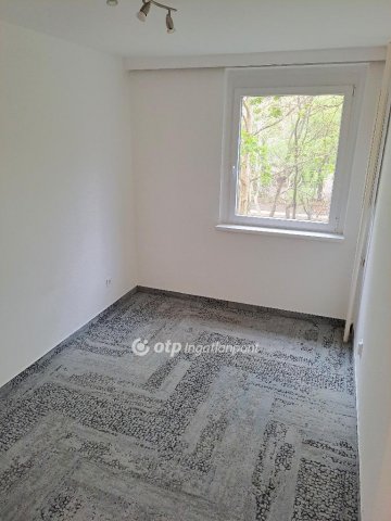 Eladó panellakás, Budapesten, XIV. kerületben 63.9 M Ft, 2 szobás