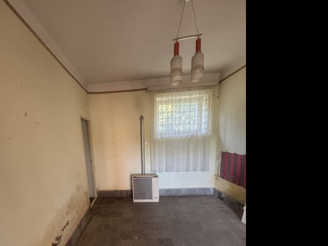 Eladó családi ház, Tiszadadán 8.5 M Ft, 2 szobás