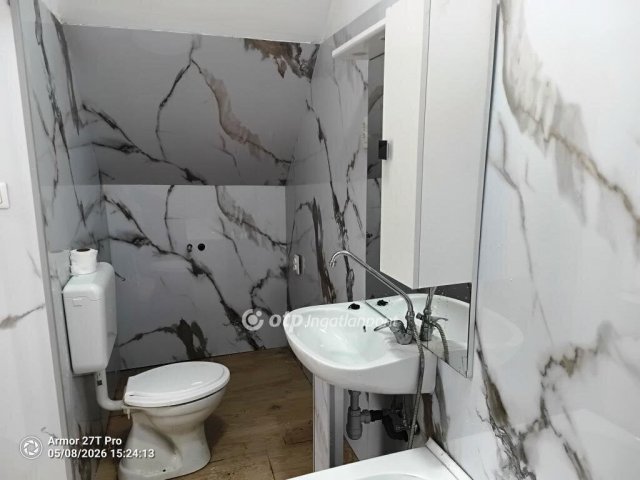 Eladó családi ház, Budapesten, XV. kerületben 64.9 M Ft