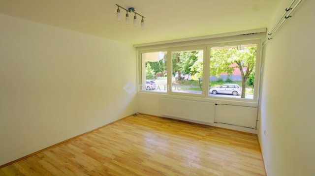 Eladó téglalakás, Zalaegerszegen 39.99 M Ft, 2 szobás