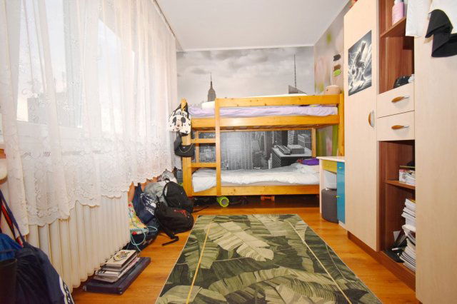 Eladó panellakás, Debrecenben 57.9 M Ft, 3 szobás