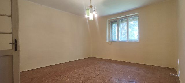 Eladó családi ház, Nyárlőrincen 31 M Ft, 3 szobás