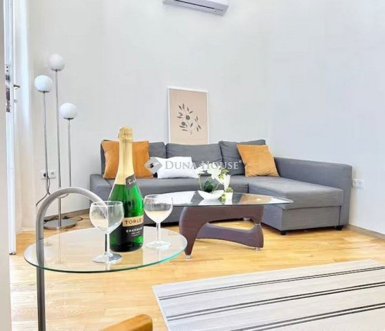 Eladó téglalakás, Budapesten, VII. kerületben 99.9 M Ft