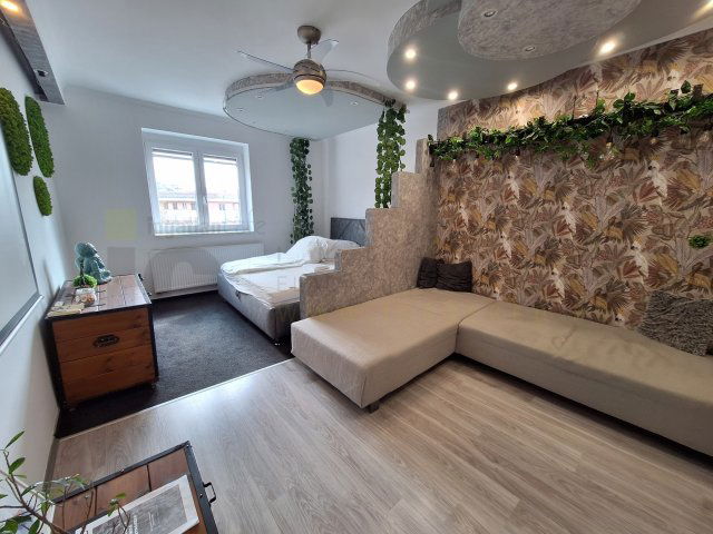 Kiadó téglalakás, albérlet, Szegeden 180 E Ft / hó, 1 szobás
