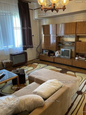 Eladó családi ház, Szentendrén 149.9 M Ft, 4 szobás