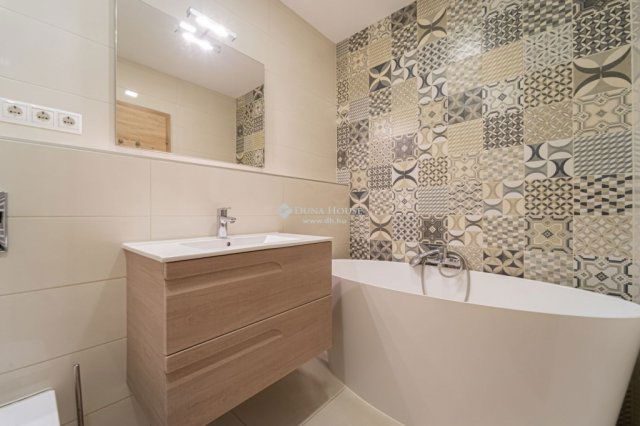 Eladó téglalakás, Budapesten, III. kerületben 310 M Ft, 4 szobás