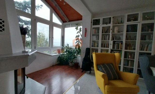 Eladó téglalakás, Pécsett 149.9 M Ft, 5 szobás