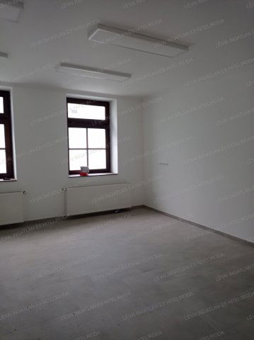 Eladó családi ház, Békéscsabán 85 M Ft, 4 szobás