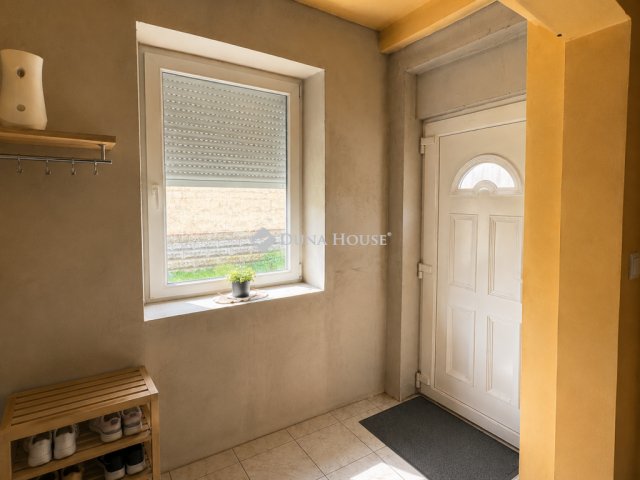 Eladó családi ház, Győrszemerén 54.99 M Ft, 3 szobás