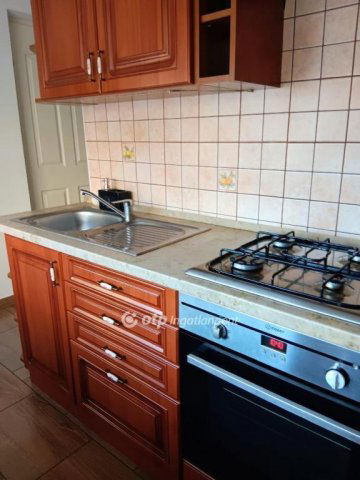 Eladó panellakás, Debrecenben 65.9 M Ft, 2+2 szobás