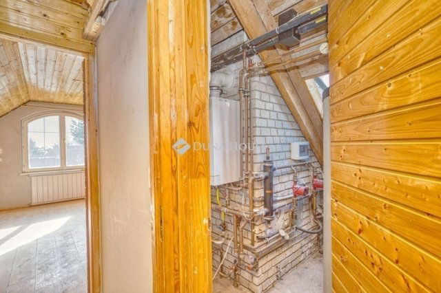 Eladó családi ház, Budapesten, XVIII. kerületben 290 M Ft