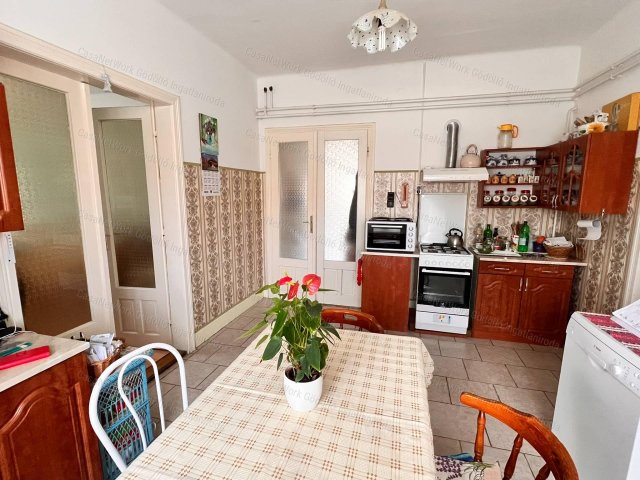 Eladó családi ház, Dányon 54.9 M Ft, 3 szobás