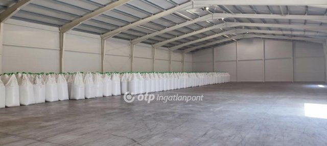 Eladó ipari ingatlan, Helvécián 900 M Ft / költözzbe.hu