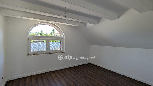 Eladó téglalakás, Velencén 91.125 M Ft, 3 szobás