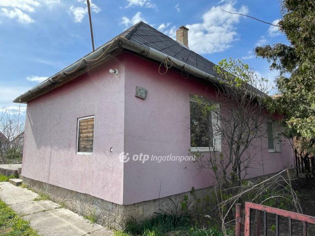 Eladó családi ház, Bicskén 16.9 M Ft, 3 szobás