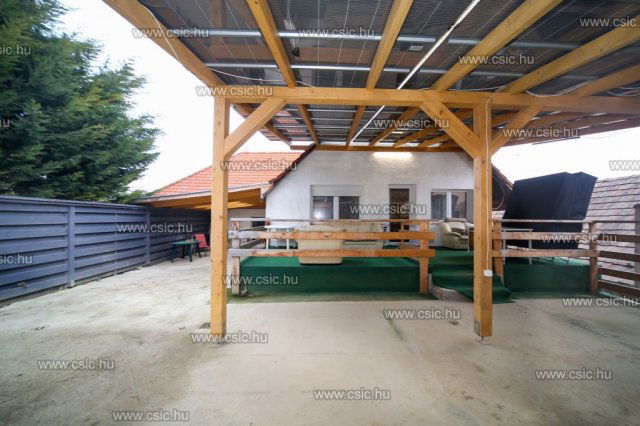 Eladó családi ház, Pilisborosjenőn 280 M Ft, 22 szobás