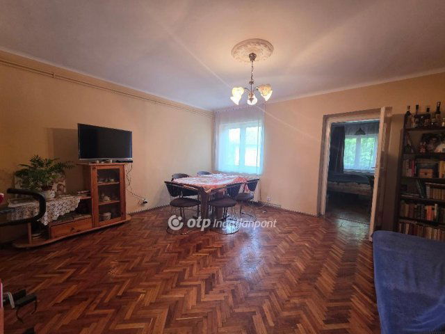 Eladó téglalakás, Budapesten, X. kerületben 57.9 M Ft, 3 szobás