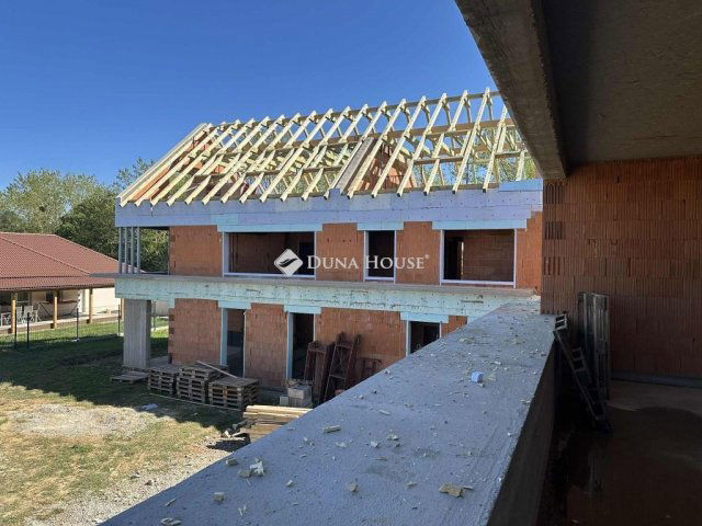 Eladó téglalakás, Kozármislenyen 92.5 M Ft, 3 szobás