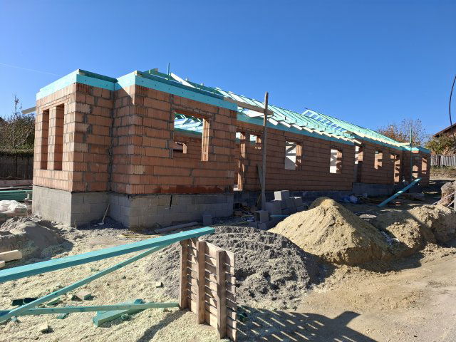 Eladó téglalakás, Mendén, Rét utcában 79.9 M Ft, 3 szobás