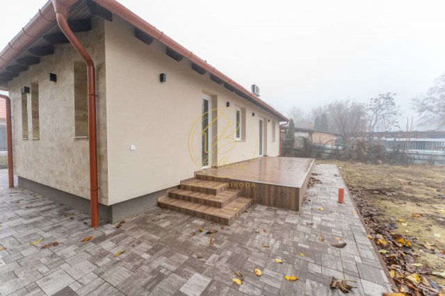 Eladó ikerház, Nagykozáron 88 M Ft, 4 szobás