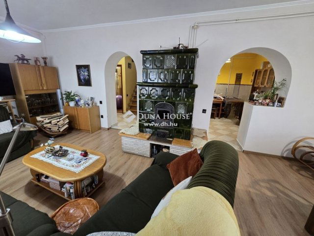 Eladó családi ház, Veszprémben 119 M Ft, 4 szobás