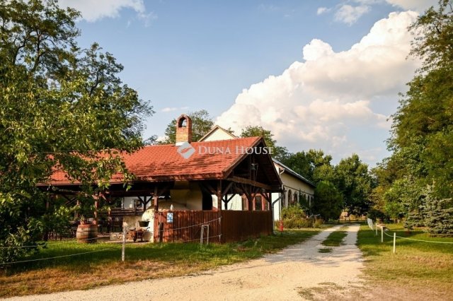 Eladó hotel, Újlengyelen 748 M Ft / költözzbe.hu
