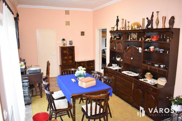 Eladó családi ház, Békésen 31.9 M Ft, 3 szobás