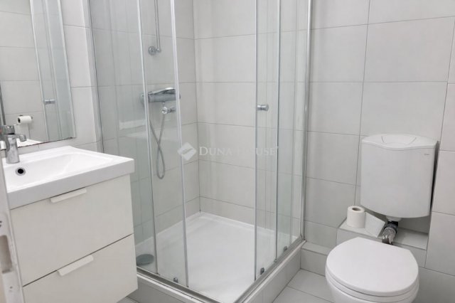 Eladó téglalakás, Szegeden 50.9 M Ft, 3 szobás