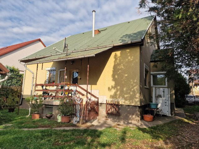 Eladó családi ház, Ongán 58.9 M Ft, 4 szobás