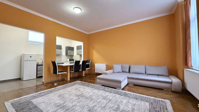 Kiadó családi ház, albérlet, Debrecenben 250 E Ft / hó