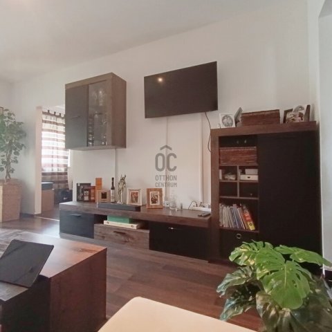 Eladó téglalakás, Nagykanizsán 47.5 M Ft, 3 szobás