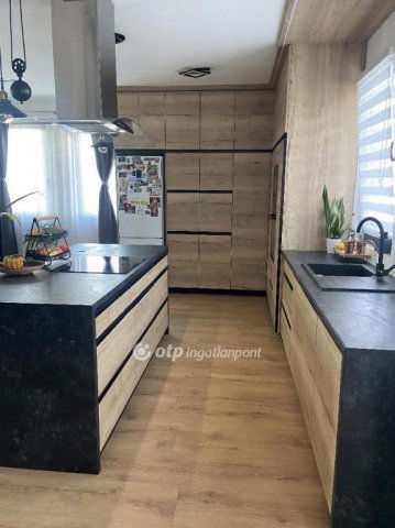 Eladó családi ház, Tordason 172 M Ft, 4 szobás