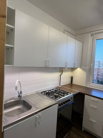 Kiadó panellakás, albérlet, III. kerületben, Zemplén Győző utcában