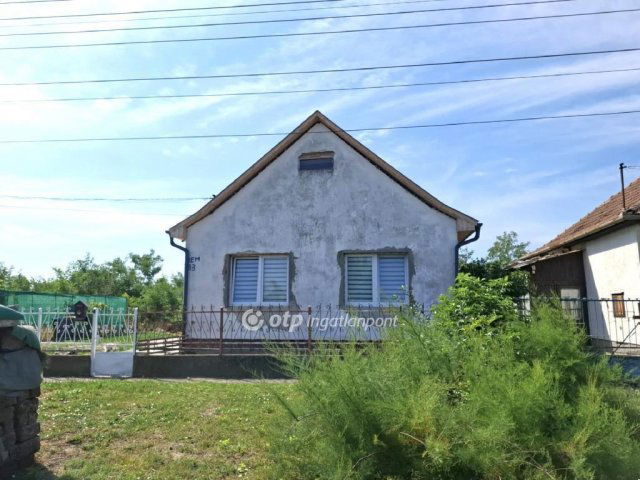 Eladó családi ház, Berettyóújfaluban 17 M Ft, 1+1 szobás