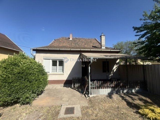 Eladó családi ház, Budapesten, XX. kerületben 65.9 M Ft