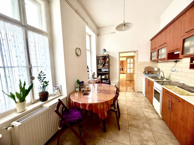 Eladó téglalakás, Budapesten, V. kerületben 120 M Ft, 4 szobás