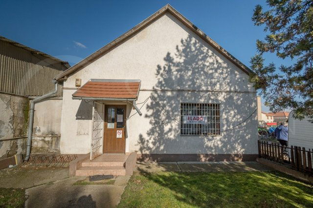 Eladó családi ház, Ongán 11.96 M Ft, 3 szobás