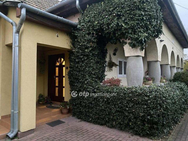 Eladó családi ház, Balassagyarmaton 29.45 M Ft, 2 szobás