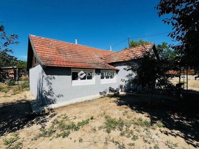 Eladó családi ház, Pándon 29.9 M Ft, 3 szobás