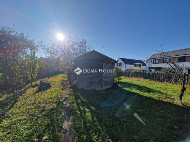 Eladó családi ház, Budapesten, III. kerületben, Jutas utcában