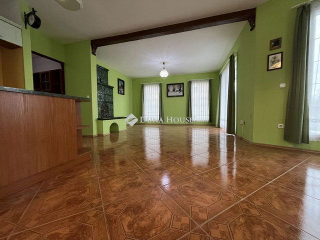 Eladó családi ház, Zircen 78 M Ft, 3 szobás