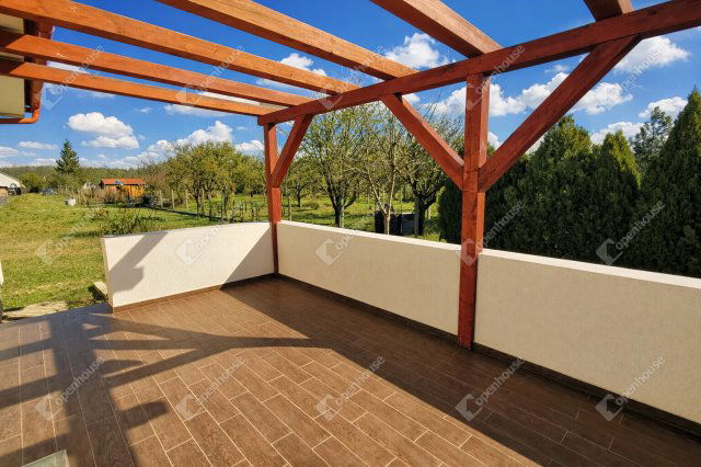 Eladó családi ház, Székesfehérvárott 89 M Ft, 4 szobás