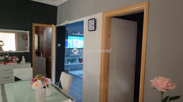 Eladó családi ház, Tápiószecsőn 54.9 M Ft, 3 szobás
